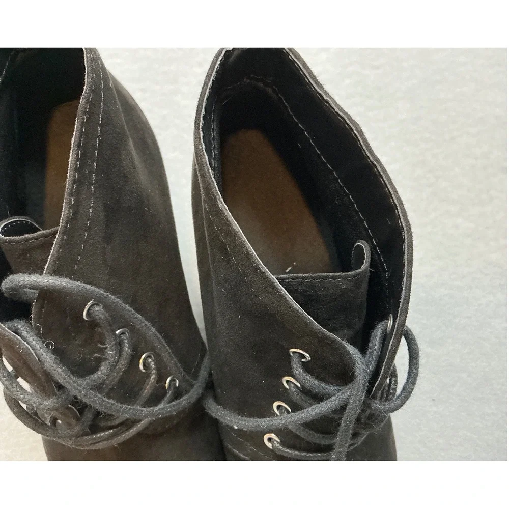 Arizona Lawrence Women Black Lace Up Wedge Booties Size 9M Faux Suede Ankle Boot